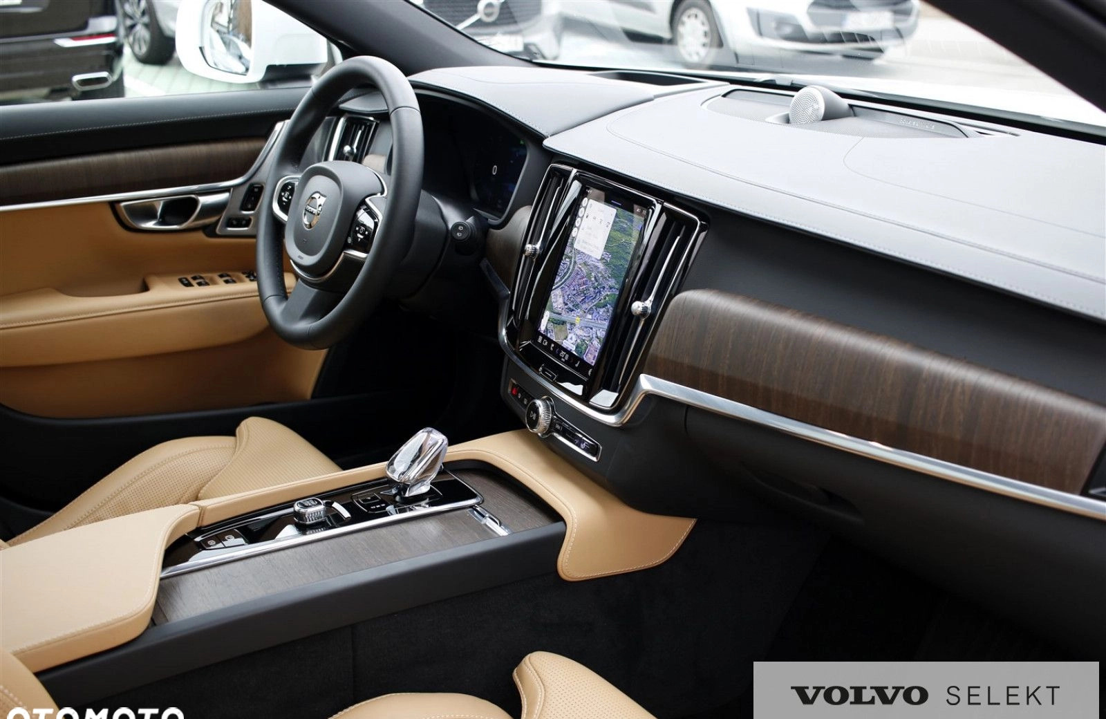 Volvo V90 Cross Country cena 325000 przebieg: 14000, rok produkcji 2023 z Tychy małe 704
